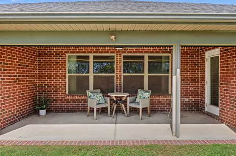 Exterior - 352 Merlin Ct, Crestview, FL 32539 photo 3 of 12