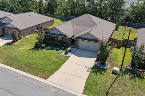 View/Area - 352 Merlin Ct, Crestview, FL 32539 photo 2 of 11