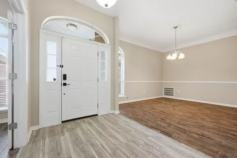 Entry Way - 116 Strike Eagle Dr, Crestview, FL 32536 photo 2 of 4