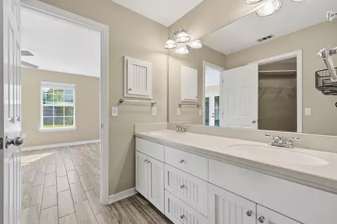Entry Way - 116 Strike Eagle Dr, Crestview, FL 32536 photo 4 of 4