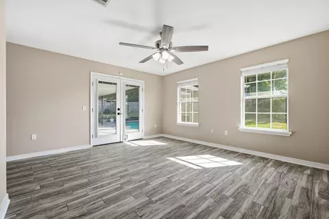 Living - 116 Strike Eagle Dr, Crestview, FL 32536 photo 7 of 7