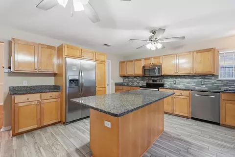 Kitchen - 116 Strike Eagle Dr, Crestview, FL 32536 photo 2 of 4