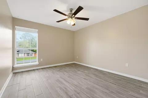 Bedroom - 116 Strike Eagle Dr, Crestview, FL 32536 photo 2 of 4