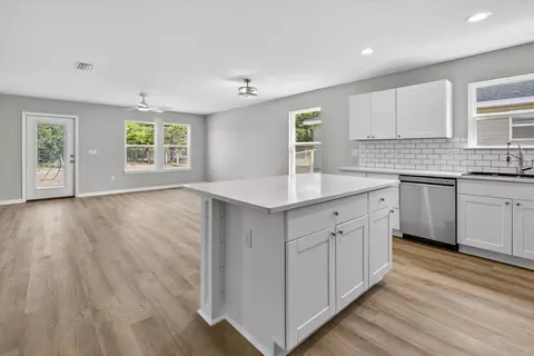 5327 B Kervin Rd, Crestview, FL 32539 photo 9