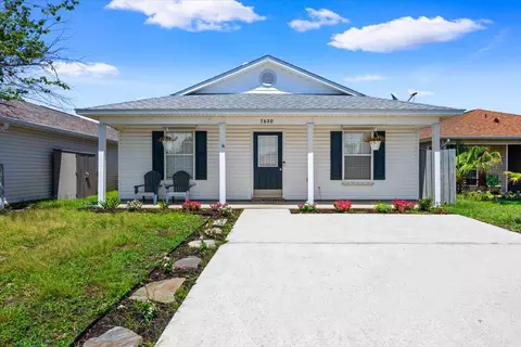 7650 Chablis Cir, Navarre, FL 32566