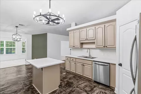 Kitchen - 656 Territory Ln, Crestview, FL 32536 photo 1 of 6
