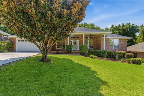 Exterior - 656 Territory Ln, Crestview, FL 32536 photo 2 of 12