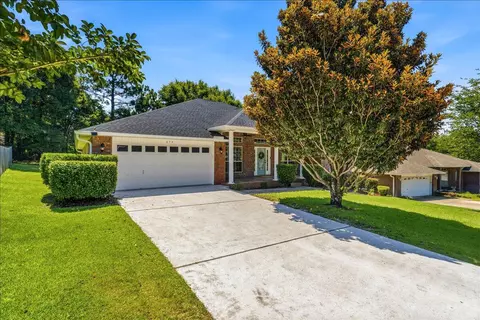 Exterior - 656 Territory Ln, Crestview, FL 32536 photo 4 of 12