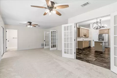 Living - 656 Territory Ln, Crestview, FL 32536 photo 7 of 10