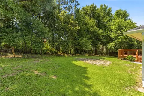Exterior - 656 Territory Ln, Crestview, FL 32536 photo 5 of 12