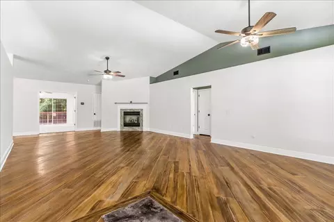 Living - 656 Territory Ln, Crestview, FL 32536 photo 1 of 10