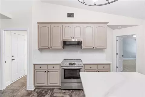 Kitchen - 656 Territory Ln, Crestview, FL 32536 photo 5 of 6