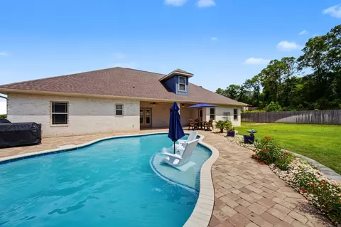 Exterior - 5368 Dora St, Baker, FL 32531 photo 4 of 9