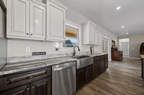 Entry Way - 5368 Dora St, Baker, FL 32531 photo 1 of 3