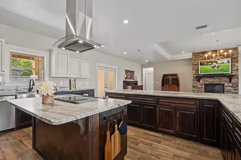 Kitchen - 5368 Dora St, Baker, FL 32531 photo 9 of 9