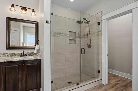 Bath - 5368 Dora St, Baker, FL 32531 photo 2 of 7