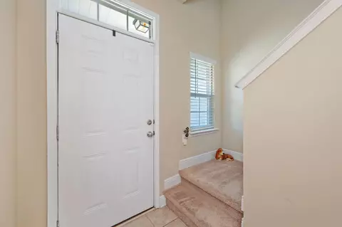 Entry Way - 124 E Iron Horse Dr, Crestview, FL 32539 photo 3 of 4