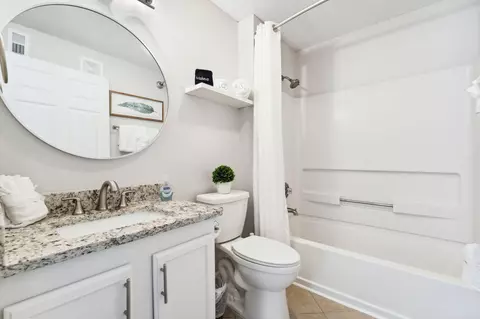 Bath - 4090 Dancing Cloud Ct #252, Destin, FL 32541 photo 2 of 2