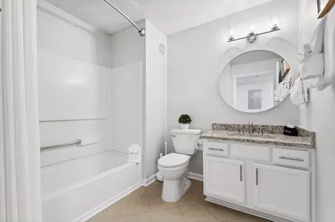 Bath - 4090 Dancing Cloud Ct #252, Destin, FL 32541 photo 1 of 2