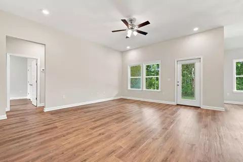 Other - 123 Fairway Dr, Crestview, FL 32536 photo 7 of 45