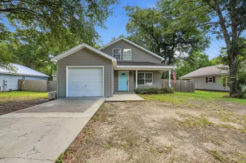 357 Timber Wind Dr, Defuniak Springs, FL 32433