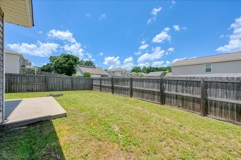 Exterior - 200 Wainwright Dr, Crestview, FL 32539 photo 8 of 10