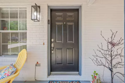 Entry Way - 114 Jeff Dr, Crestview, FL 32536 photo 1 of 2