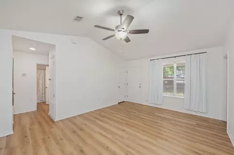 Living - 114 Jeff Dr, Crestview, FL 32536 photo 2 of 2