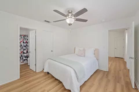Bedroom - 114 Jeff Dr, Crestview, FL 32536 photo 2 of 6