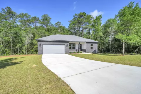 193 Hunters Ridge Dr, Defuniak Springs, FL 32433