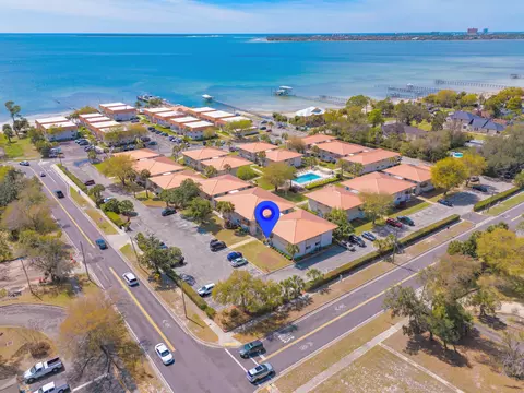 2100 W Beach Dr #D101, Panama City, FL 32401