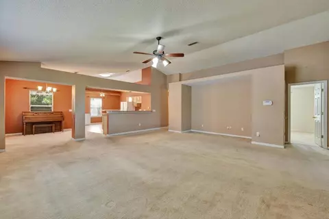 Living - 272 Limestone Cir, Crestview, FL 32539 photo 2 of 6