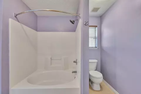 Bath - 272 Limestone Cir, Crestview, FL 32539 photo 4 of 5