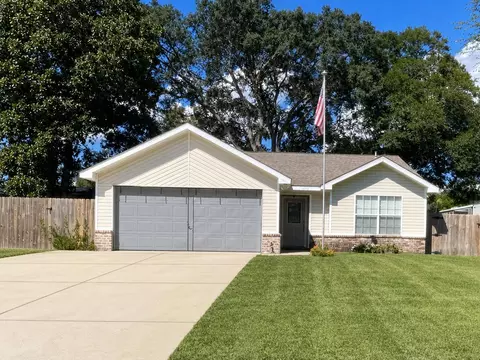 210 Revere Dr, Fort Walton Beach, FL 32547