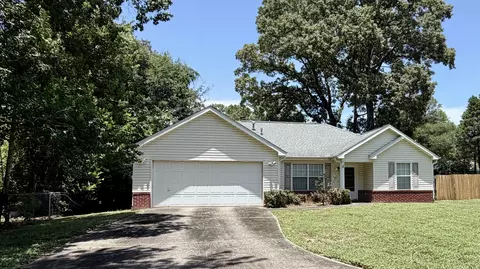 Exterior - 355 Adams Dr, Crestview, FL 32536 photo 2 of 6