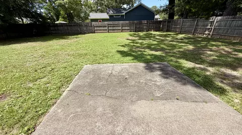 Exterior - 355 Adams Dr, Crestview, FL 32536 photo 4 of 6