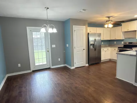 455 Eisenhower Dr, Crestview, FL 32539 photo 7