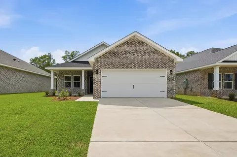 111 Spooner St, Defuniak Springs, FL 32433