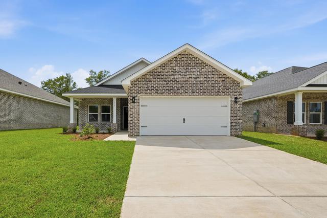 111 Spooner St, Defuniak Springs, FL 32433