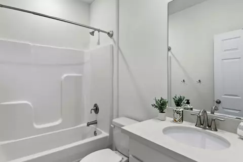 Bath - 192 E Sky Way, Freeport, FL 32439 photo 3 of 3