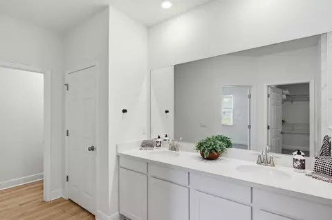 Bath - 192 E Sky Way, Freeport, FL 32439 photo 2 of 3