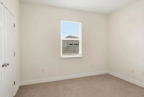 Bedroom - 192 E Sky Way, Freeport, FL 32439 photo 4 of 5