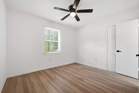 Bedroom - 320 Forrest Pkwy, Crestview, FL 32539 photo 8 of 9