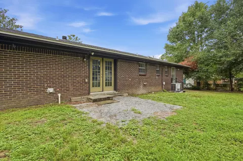 Exterior - 320 Forrest Pkwy, Crestview, FL 32539 photo 3 of 9