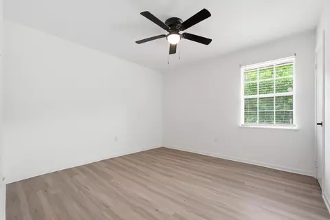 Bedroom - 320 Forrest Pkwy, Crestview, FL 32539 photo 4 of 9