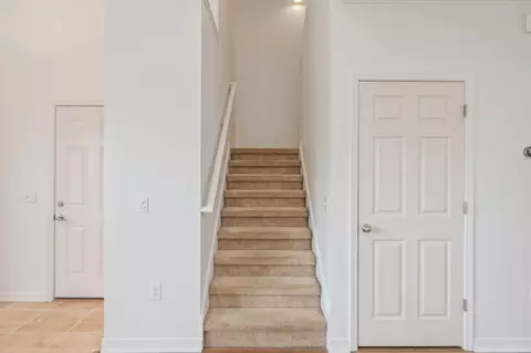 Entry Way - 184 Peoria Blvd, Crestview, FL 32536 photo 2 of 4
