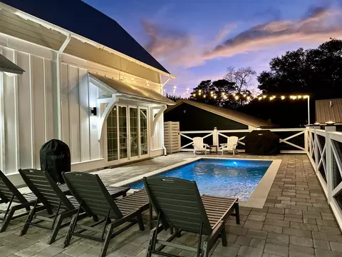 54 Vicki St, Santa Rosa Beach, FL 32459