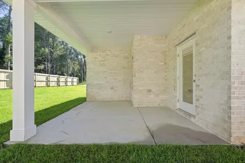 Exterior - 102 Horizon Way, Crestview, FL 32539 photo 6 of 7