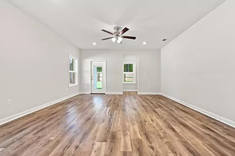 Living - 102 Horizon Way, Crestview, FL 32539 photo 1 of 4