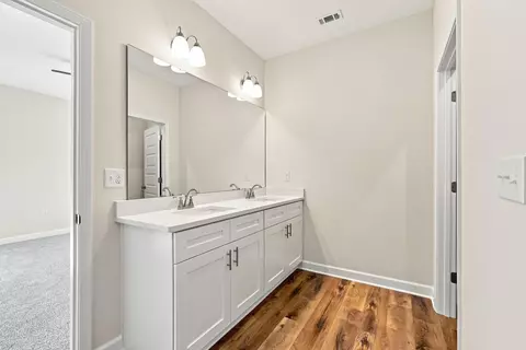 Bath - 104 Horizon Way, Crestview, FL 32539 photo 1 of 3